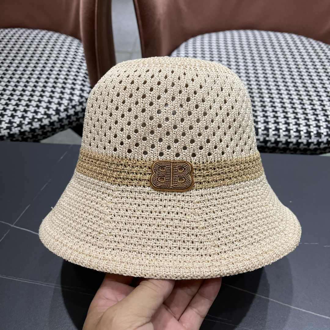  巴黎世家BALENCIAGA 春夏时尚百搭镂空网眼户外休闲女帽女士遮阳帽子
渔夫帽盆帽沙滩帽