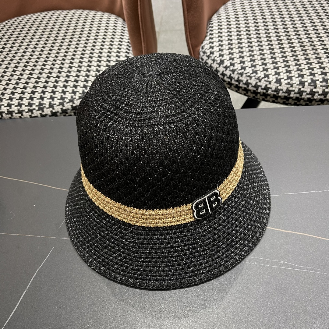  巴黎世家BALENCIAGA 春夏时尚百搭镂空网眼户外休闲女帽女士遮阳帽子
渔夫帽盆帽沙滩帽