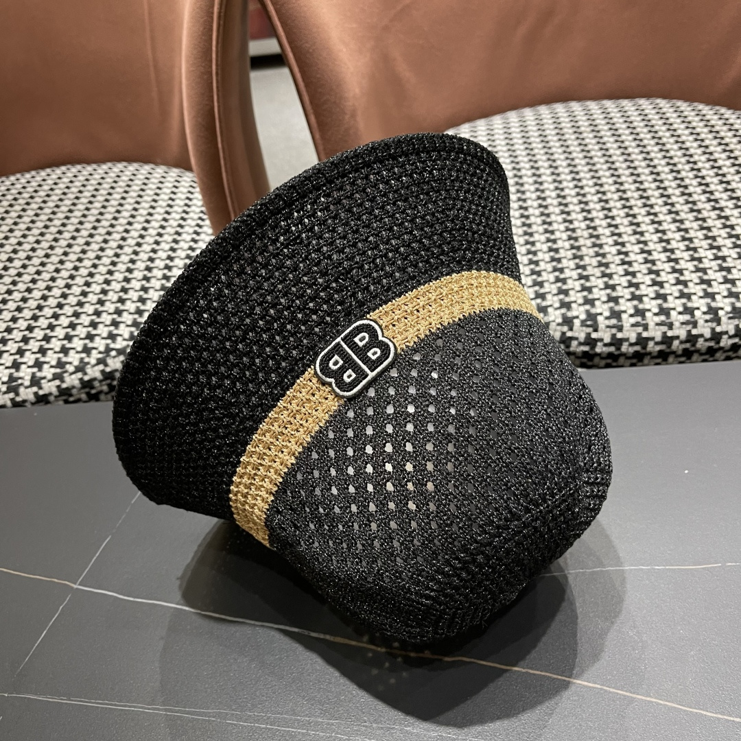  巴黎世家BALENCIAGA 春夏时尚百搭镂空网眼户外休闲女帽女士遮阳帽子
渔夫帽盆帽沙滩帽