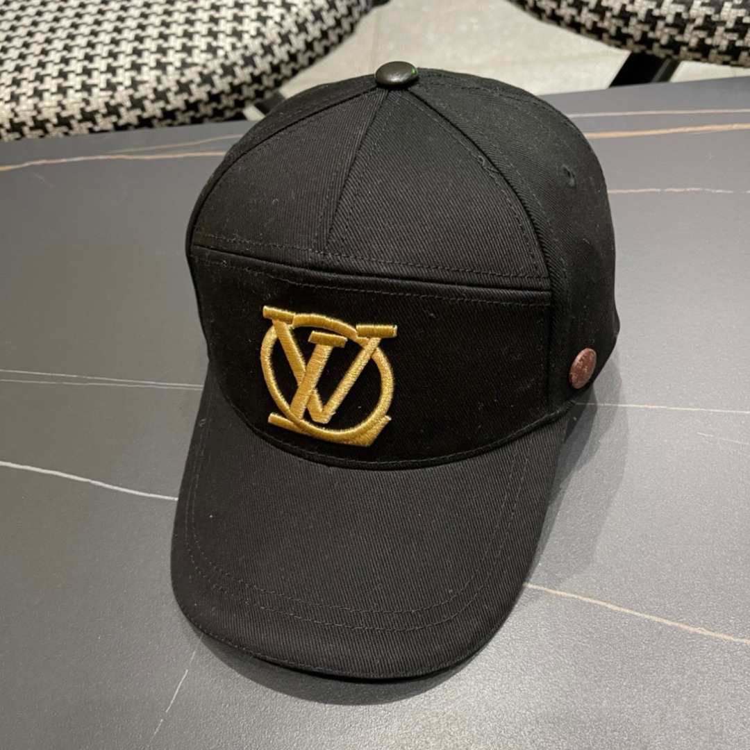  路易威登LouisVuitton2025新款早秋棒球帽🧢  
LV棒球帽，简约大气，男女通用
