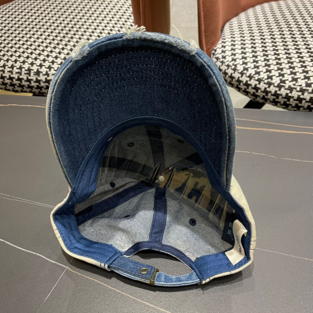 🧢CELINE赛琳🧢  2025新款棒球帽， 精致优雅，很酷很时尚，质量超赞