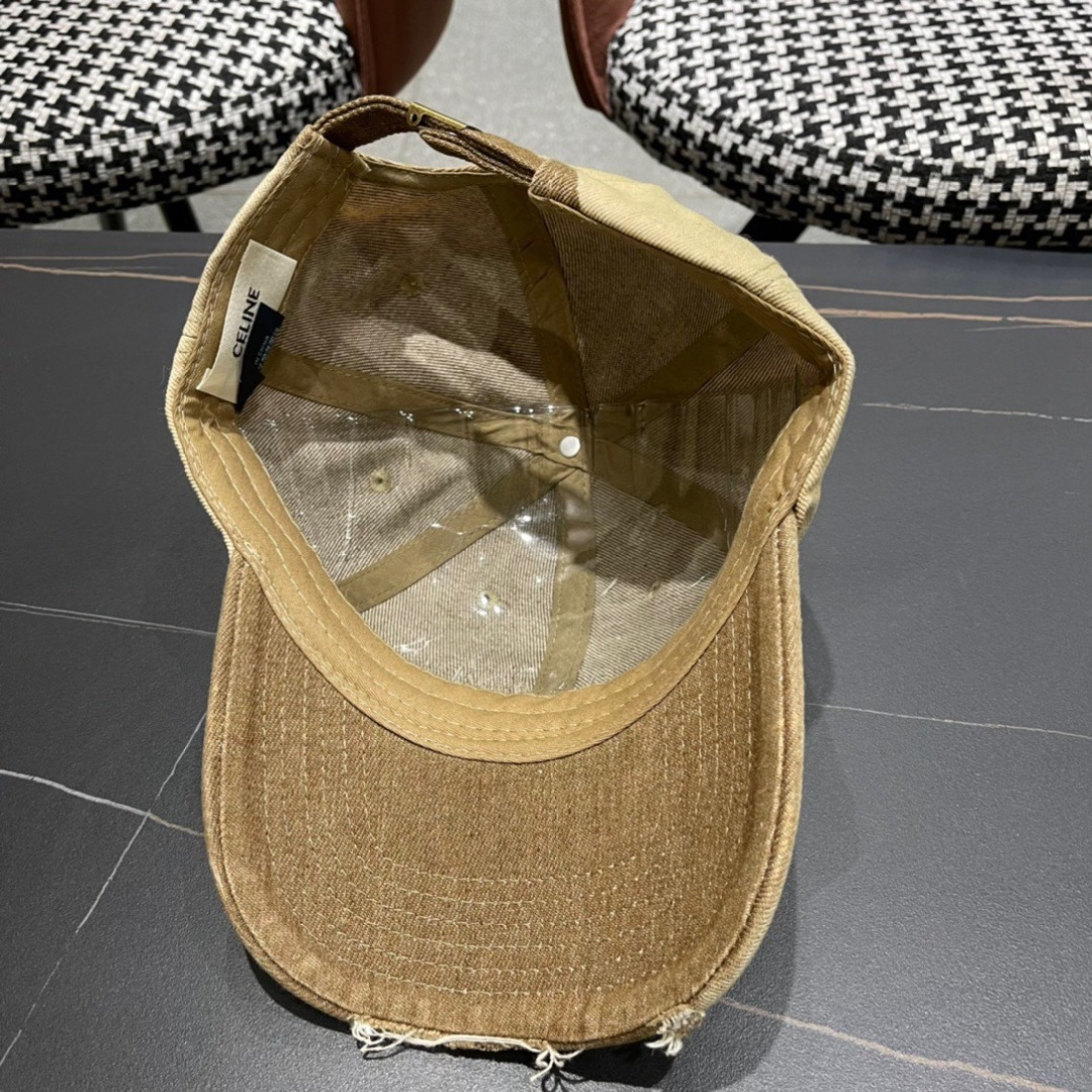 🧢CELINE赛琳🧢  2025新款棒球帽， 精致优雅，很酷很时尚，质量超赞