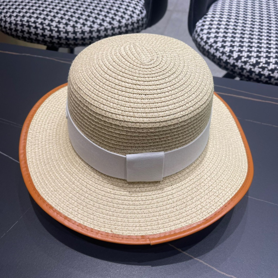   PRADA普拉达草帽，皮边高级定制，超好看帽型，头围57cm

