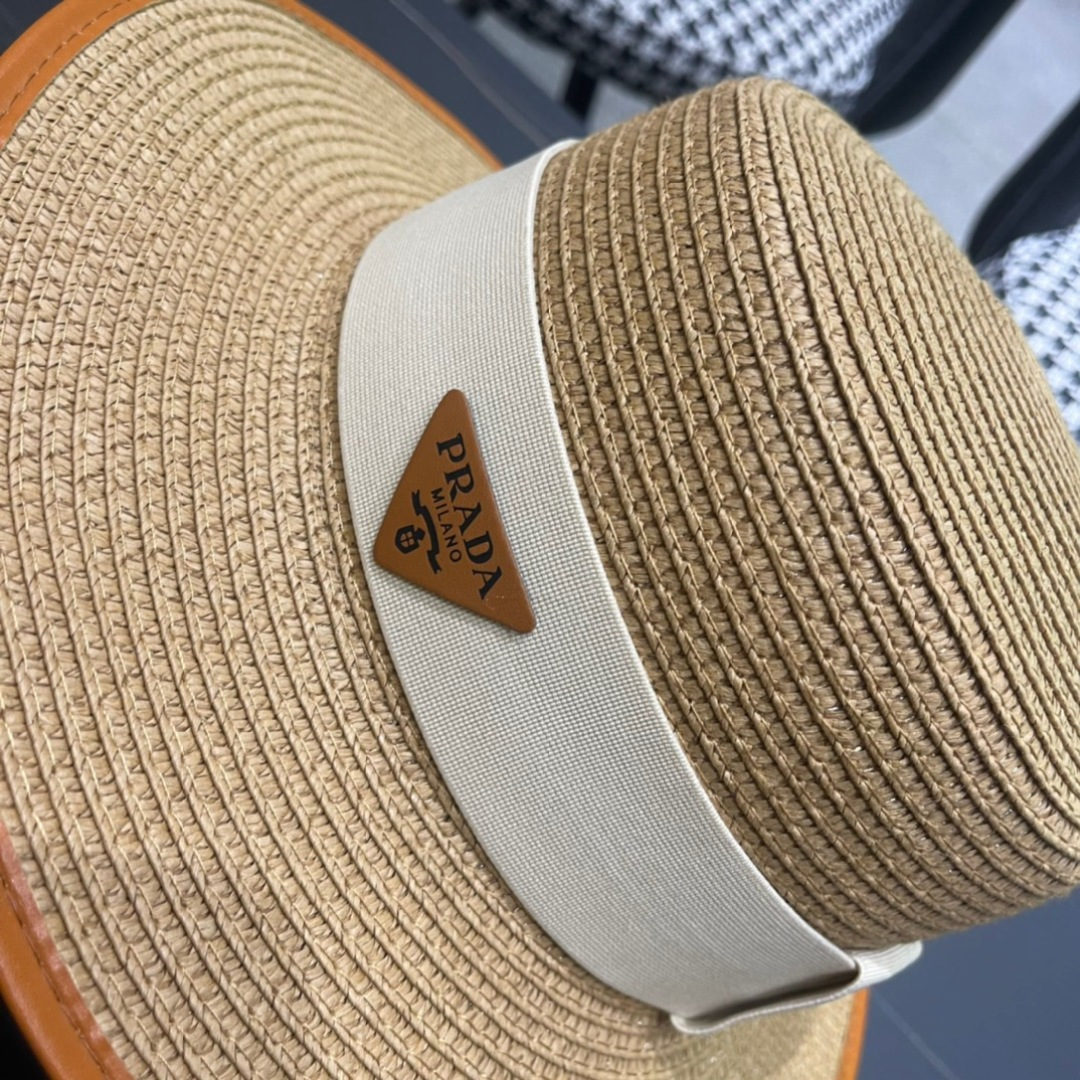   PRADA普拉达草帽，皮边高级定制，超好看帽型，头围57cm


