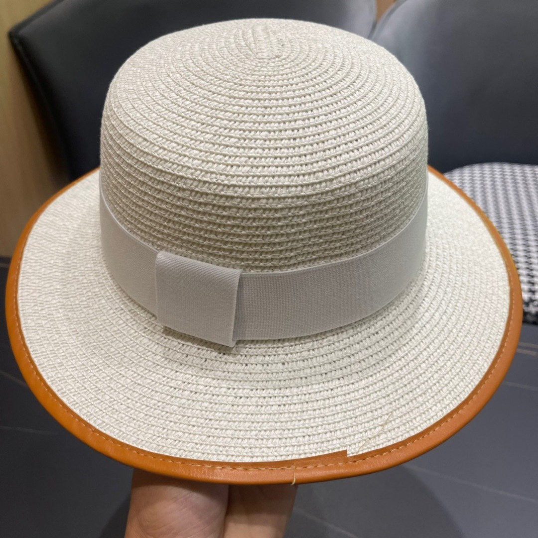   PRADA普拉达草帽，皮边高级定制，超好看帽型，头围57cm

