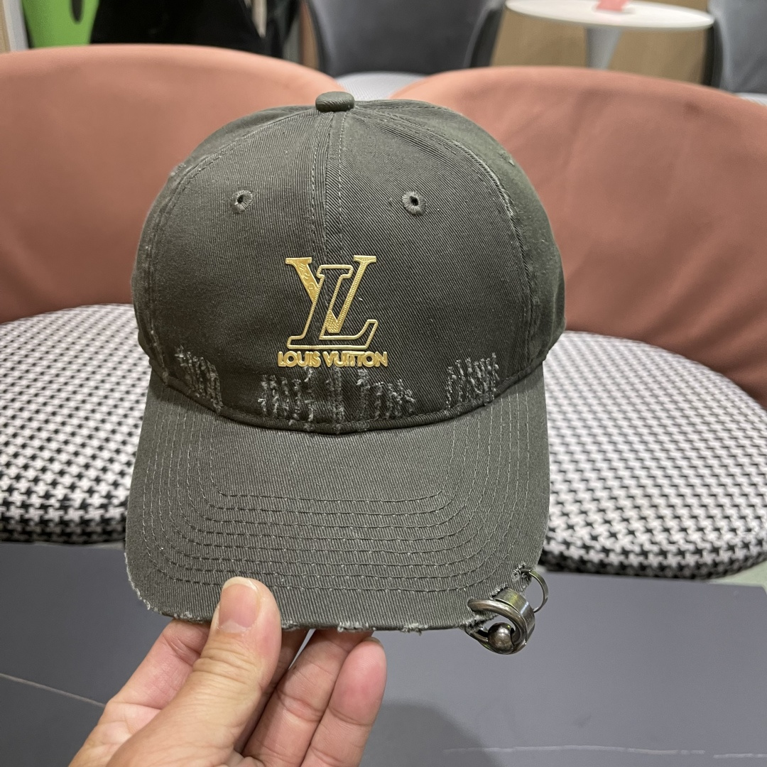  LV路易威登🧢 经典棒球帽，四季可用，出门必备，非常显脸小