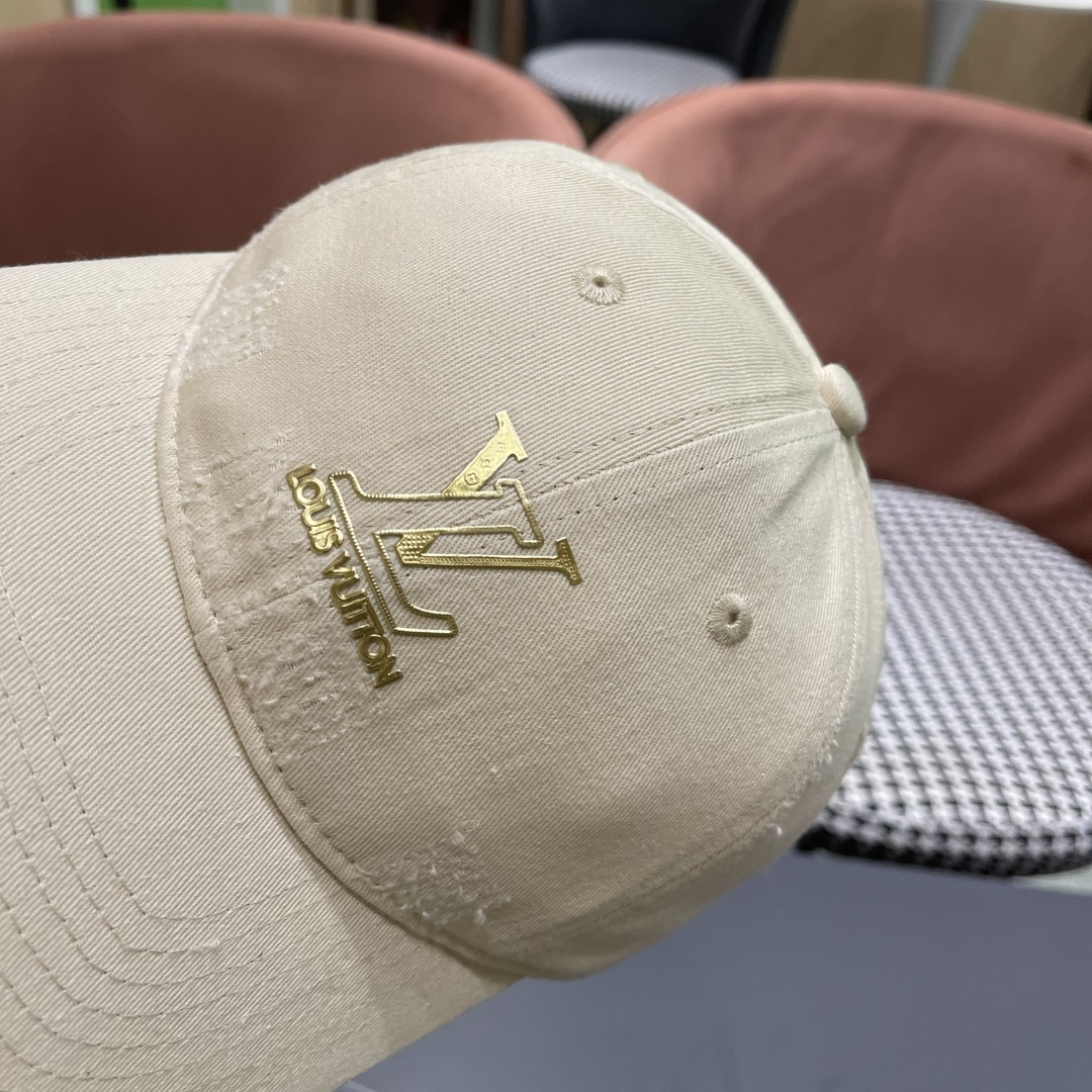 LV路易威登🧢 经典棒球帽，四季可用，出门必备，非常显脸小