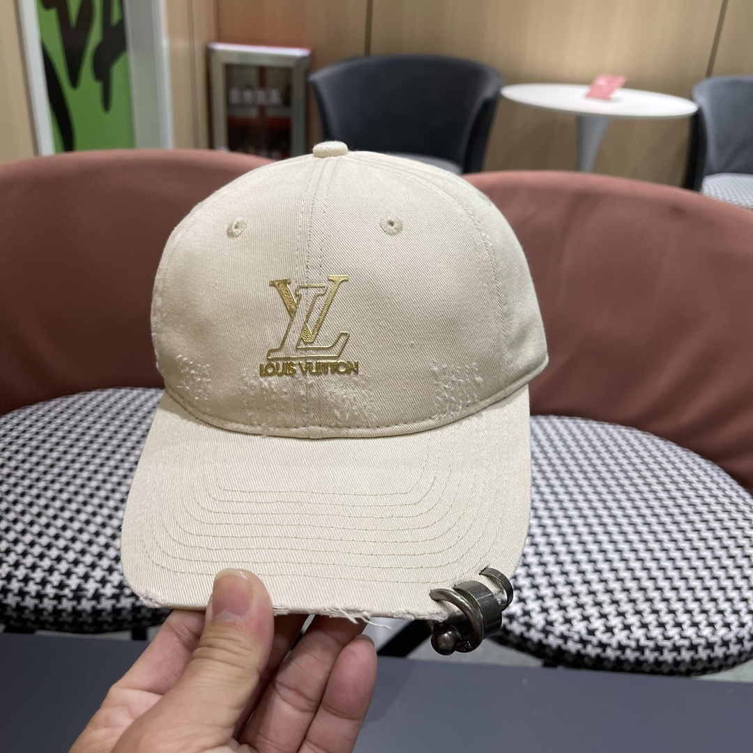  LV路易威登🧢 经典棒球帽，四季可用，出门必备，非常显脸小