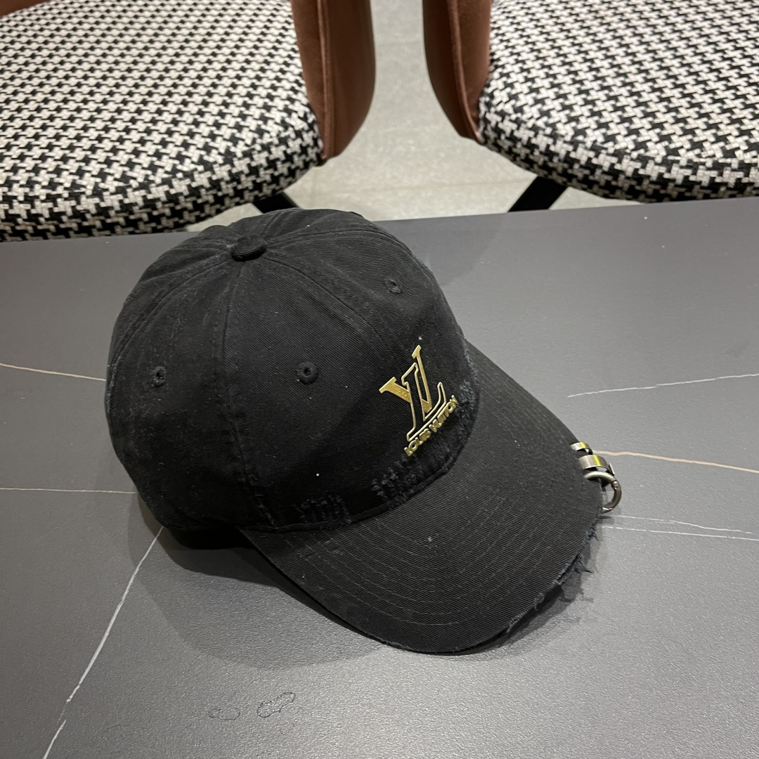  LV路易威登🧢 经典棒球帽，四季可用，出门必备，非常显脸小
