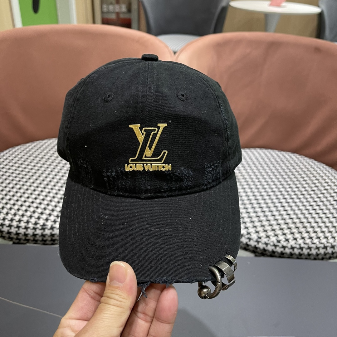  LV路易威登🧢 经典棒球帽，四季可用，出门必备，非常显脸小