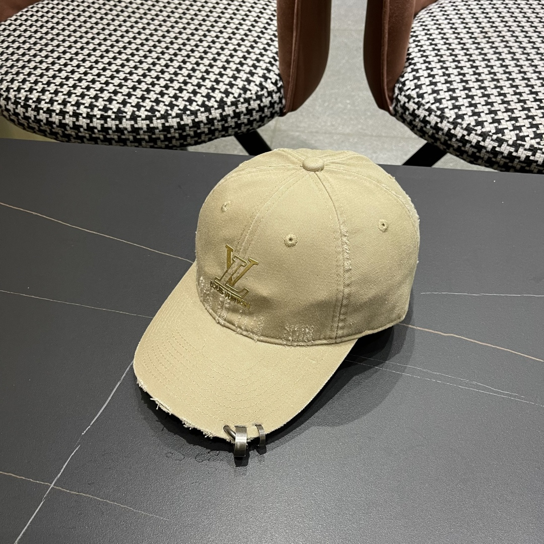  LV路易威登🧢 经典棒球帽，四季可用，出门必备，非常显脸小