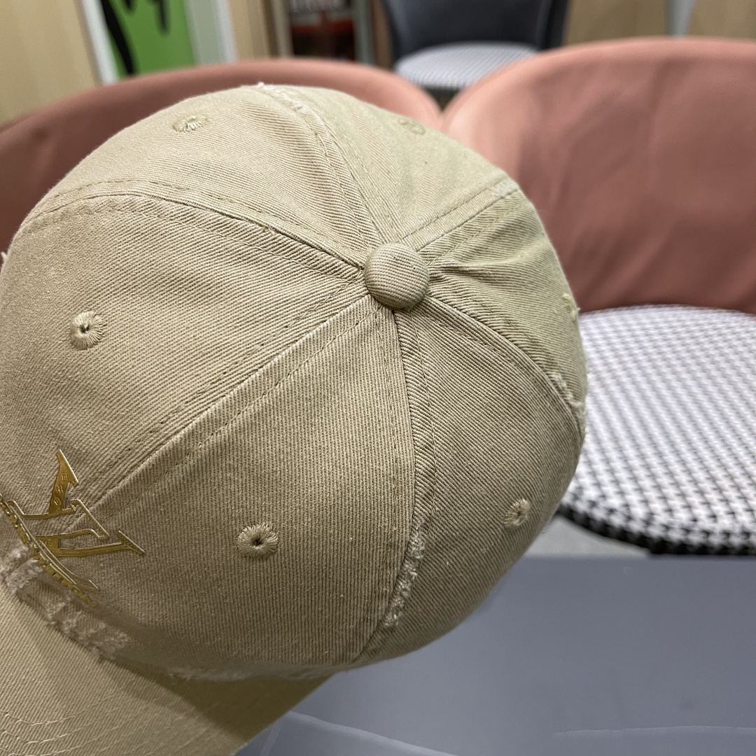 LV路易威登🧢 经典棒球帽，四季可用，出门必备，非常显脸小