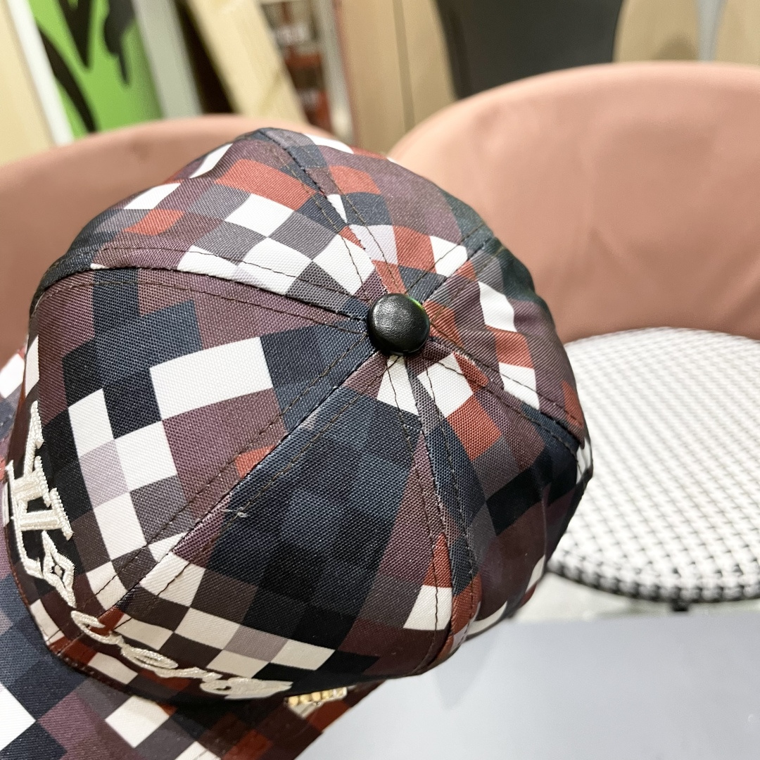  LV(路易威登)2025新款原单棒球帽， 专柜11开模订制，轻盈透气！质量超赞！