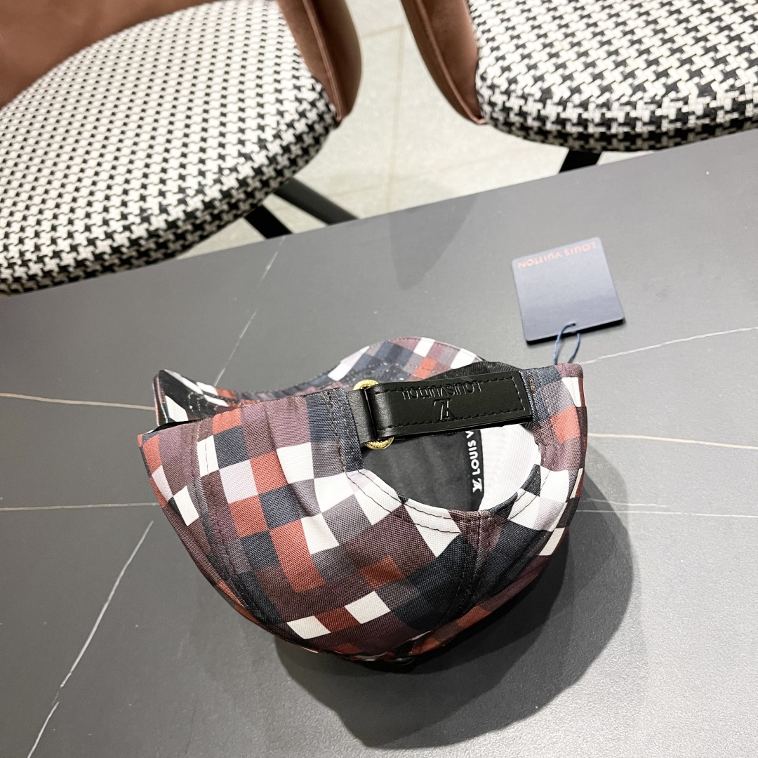  LV(路易威登)2025新款原单棒球帽， 专柜11开模订制，轻盈透气！质量超赞！