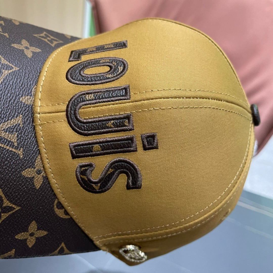 
新款出货LV(路易威登)新款原单棒球帽专柜11开模订制，质量超赞，基础头围56，