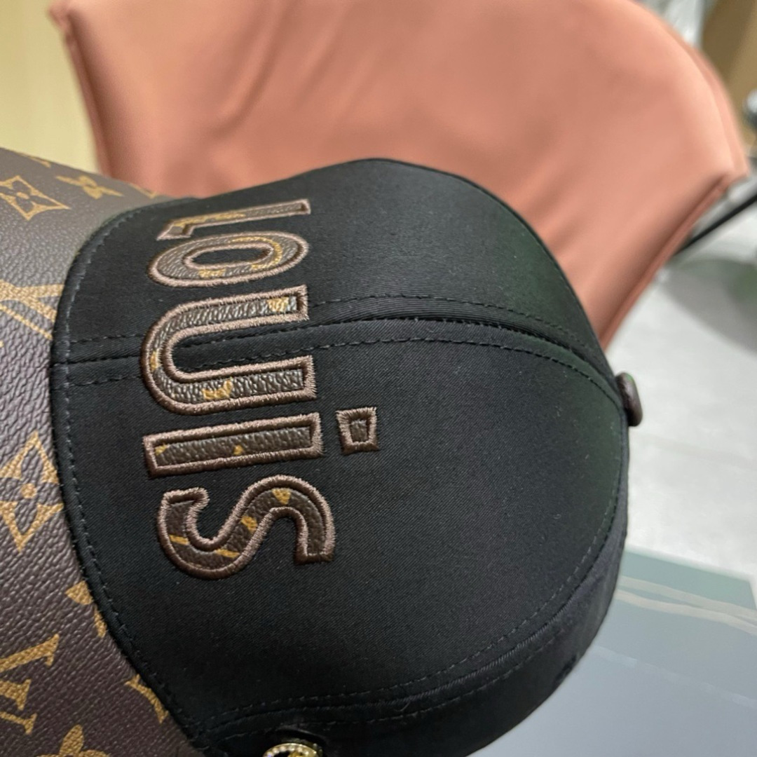 
新款出货LV(路易威登)新款原单棒球帽专柜11开模订制，质量超赞，基础头围56，