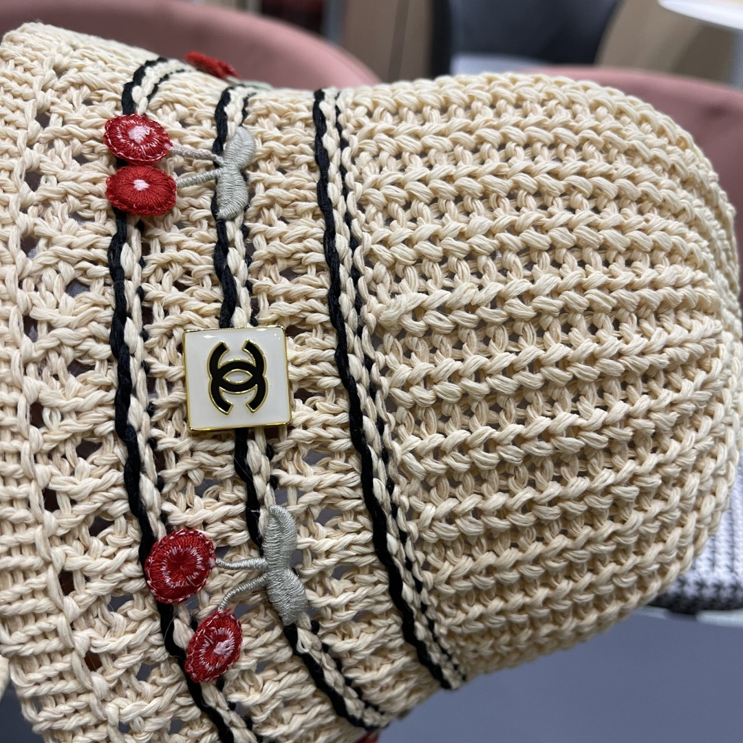  香奈儿2025手工编织镂空渔夫帽女夏季甜美可爱，假风遮阳防晒帽子透气盆帽