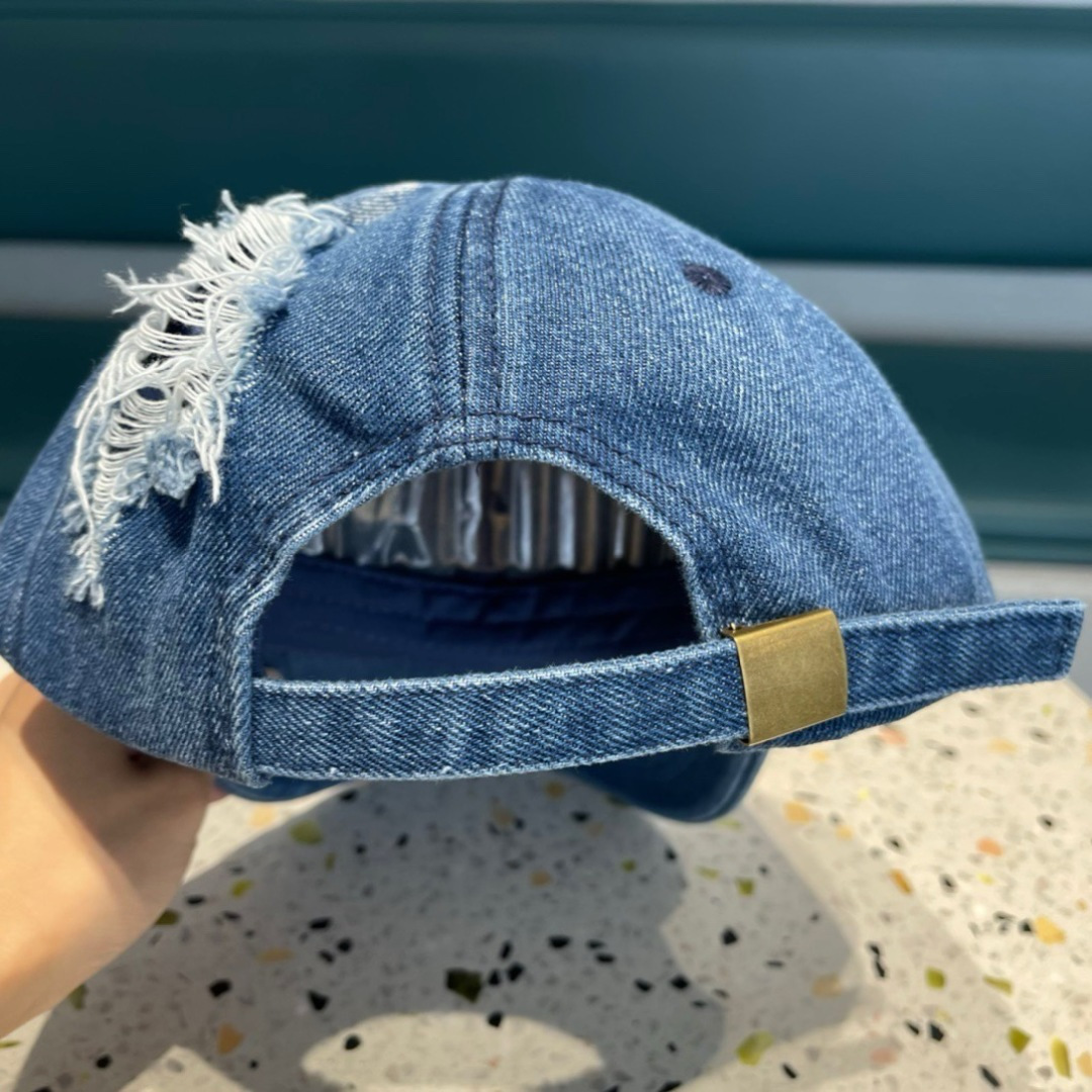    🧢Dior迪奥🧢，春夏季新款棒球帽 潮流，高端做工！很好搭配！