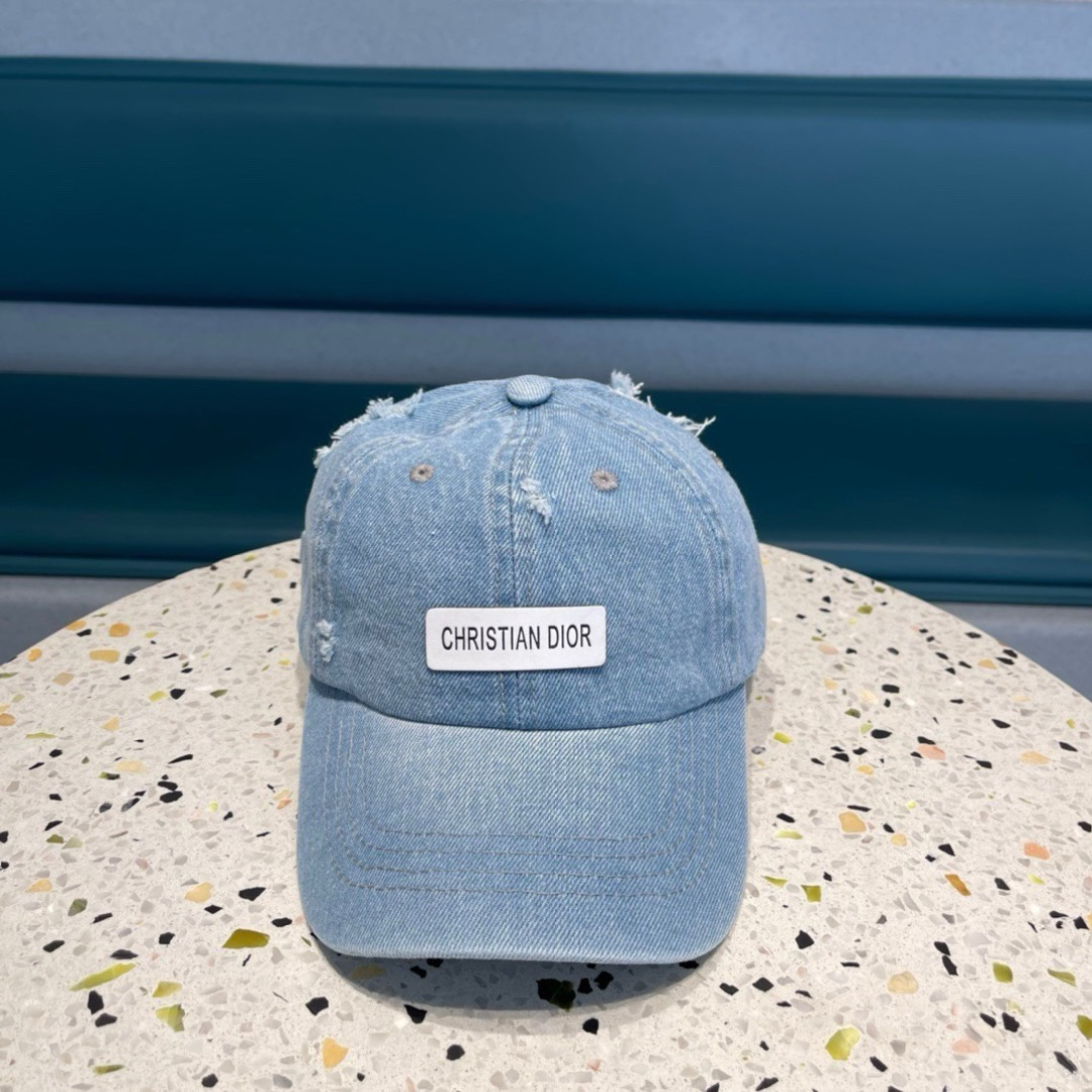    🧢Dior迪奥🧢，春夏季新款棒球帽 潮流，高端做工！很好搭配！