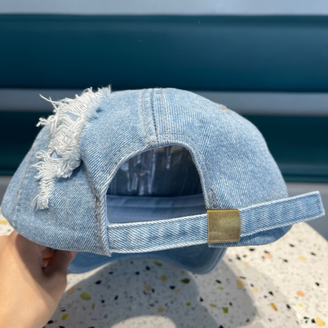    🧢Dior迪奥🧢，春夏季新款棒球帽 潮流，高端做工！很好搭配！