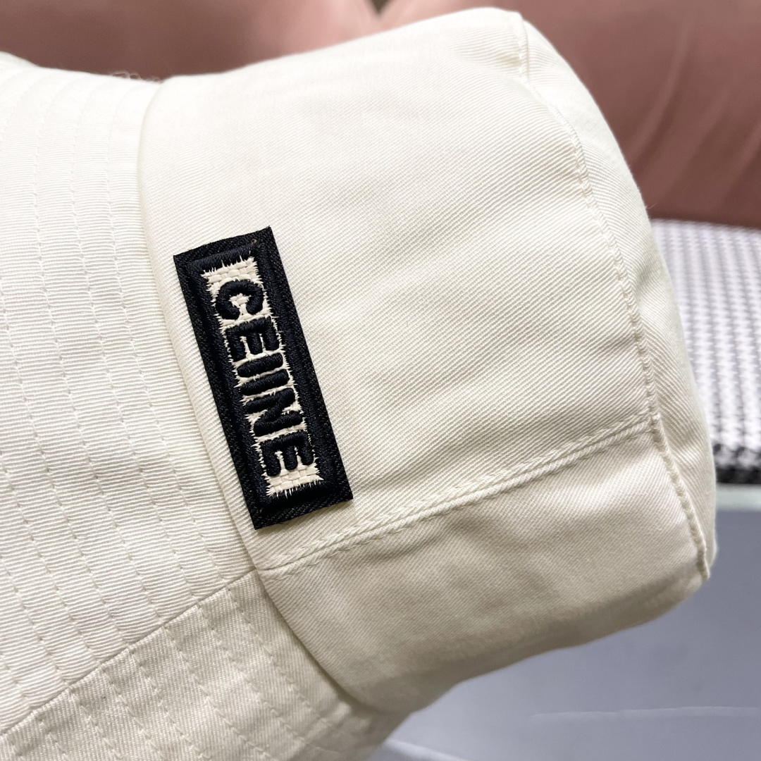  赛琳CELINE2025新款渔夫帽，休闲大方，简约时尚，