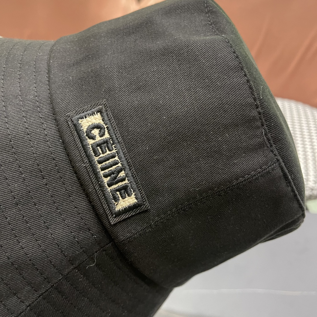  赛琳CELINE2025新款渔夫帽，休闲大方，简约时尚，