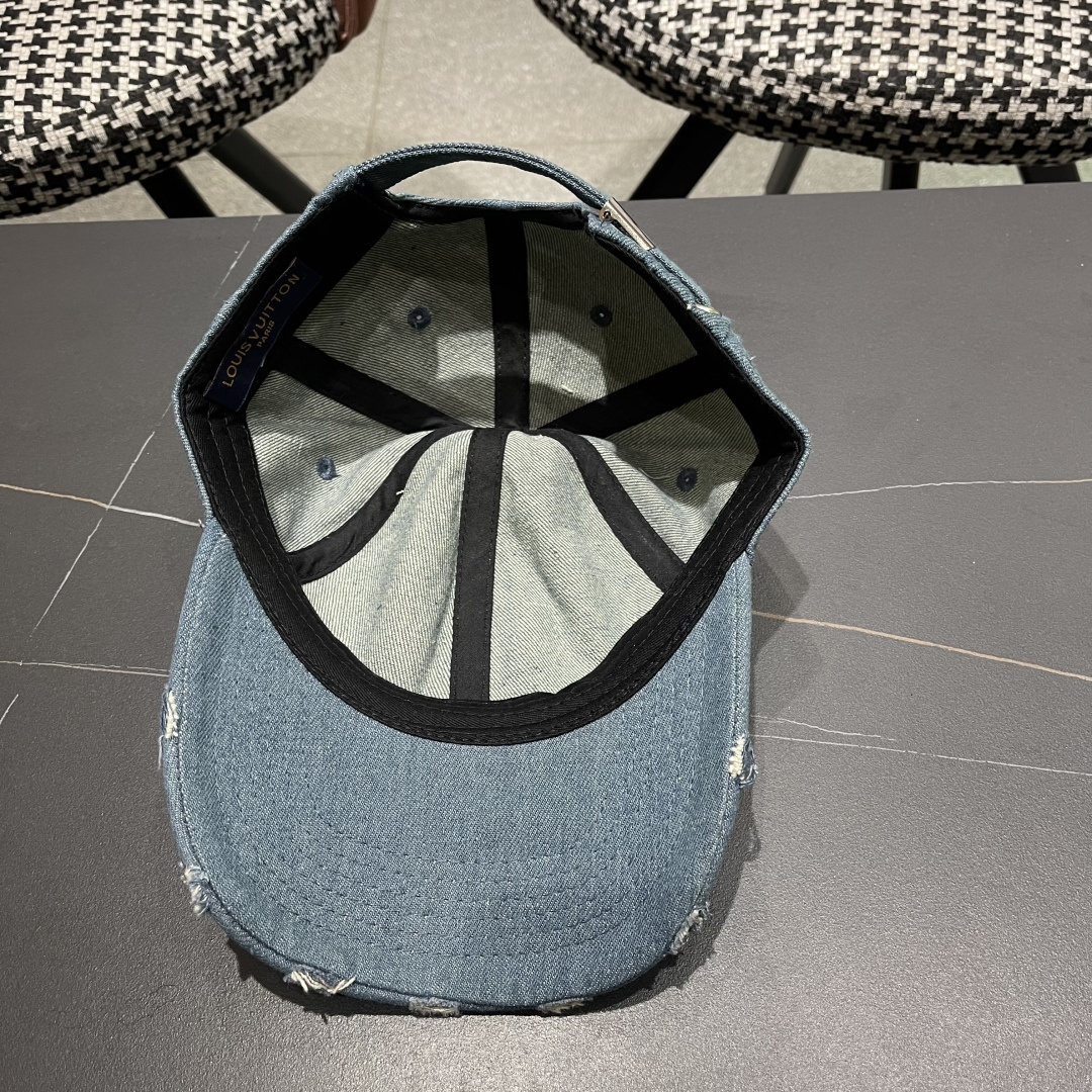  路易威登棒球帽 LouisVuitton😍新款LV棒球帽，高端大气，百搭款🤗男女通用！