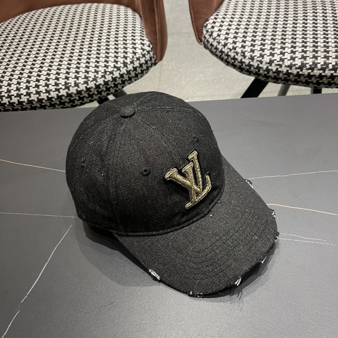  路易威登棒球帽 LouisVuitton😍新款LV棒球帽，高端大气，百搭款🤗男女通用！