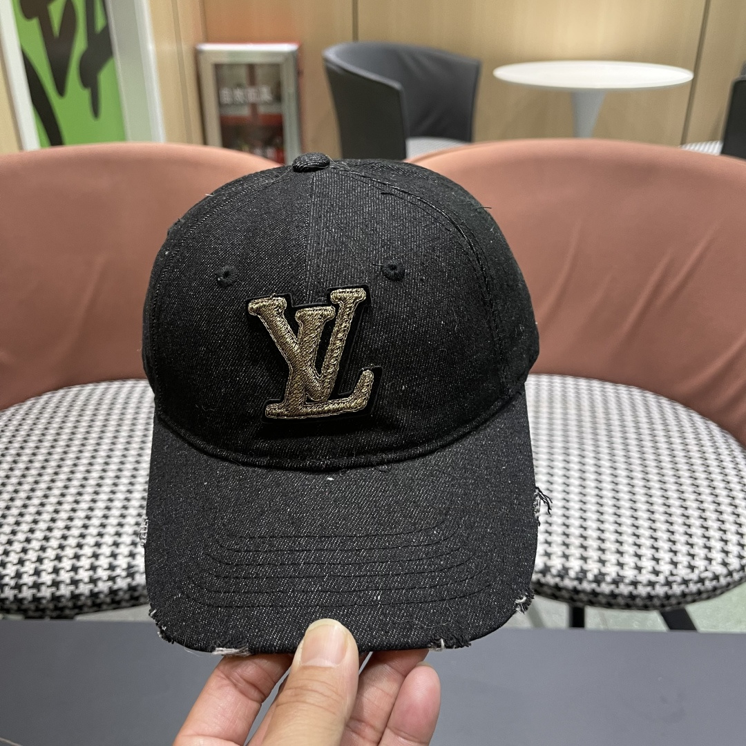  路易威登棒球帽 LouisVuitton😍新款LV棒球帽，高端大气，百搭款🤗男女通用！