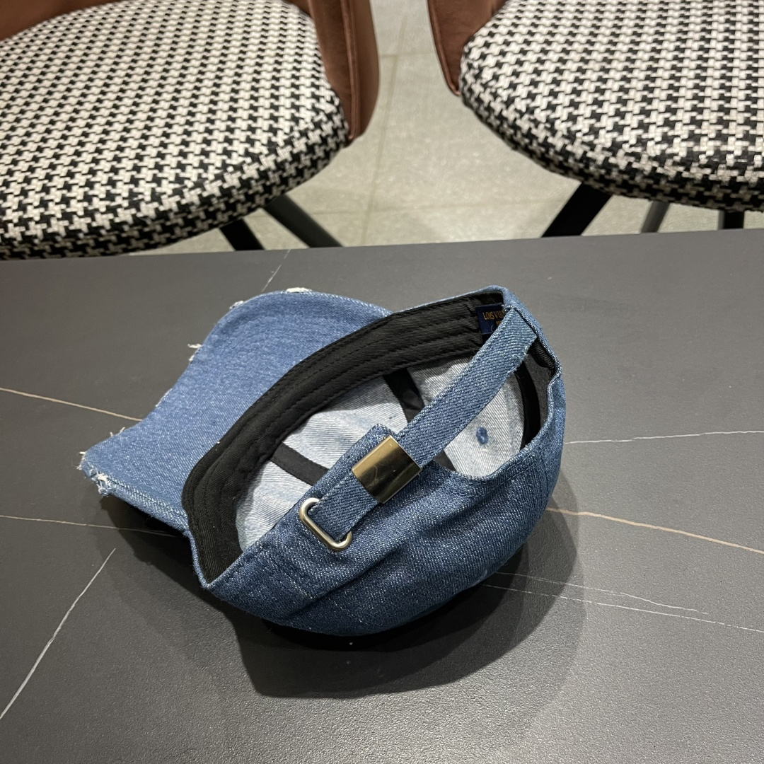  路易威登棒球帽 LouisVuitton😍新款LV棒球帽，高端大气，百搭款🤗男女通用！