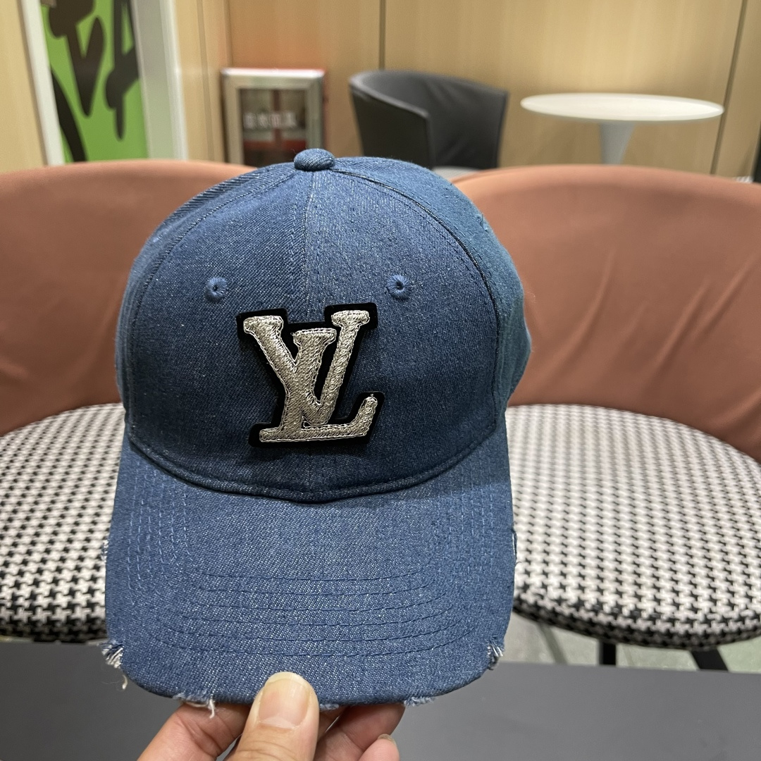  路易威登棒球帽 LouisVuitton😍新款LV棒球帽，高端大气，百搭款🤗男女通用！