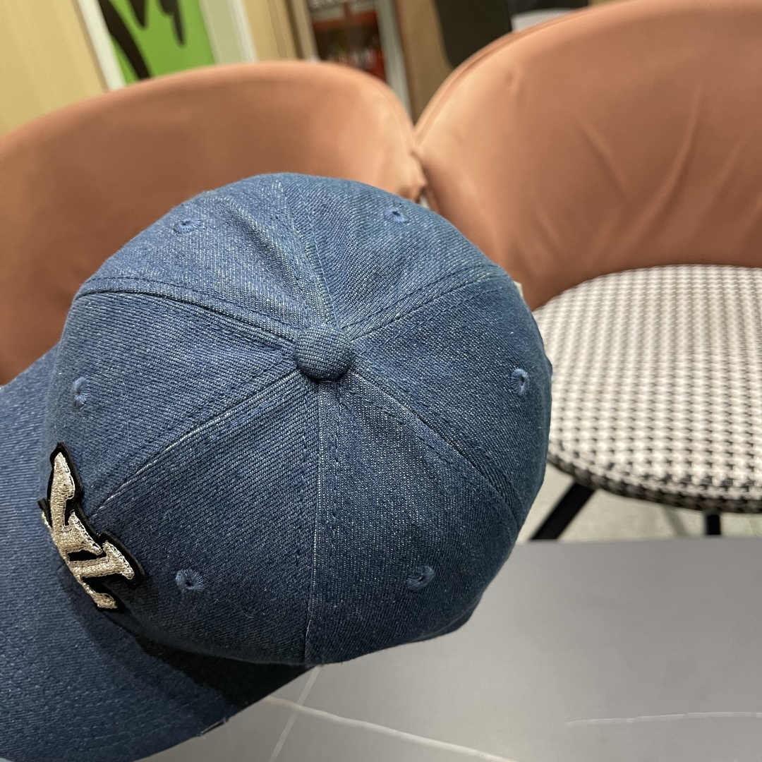 路易威登棒球帽 LouisVuitton😍新款LV棒球帽，高端大气，百搭款🤗男女通用！