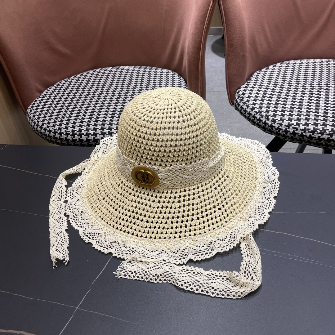  Gucci古奇新款2025新款田园风蕾丝绑系镂空遮阳草帽女夏海
边沙滩度假宽檐太阳帽
