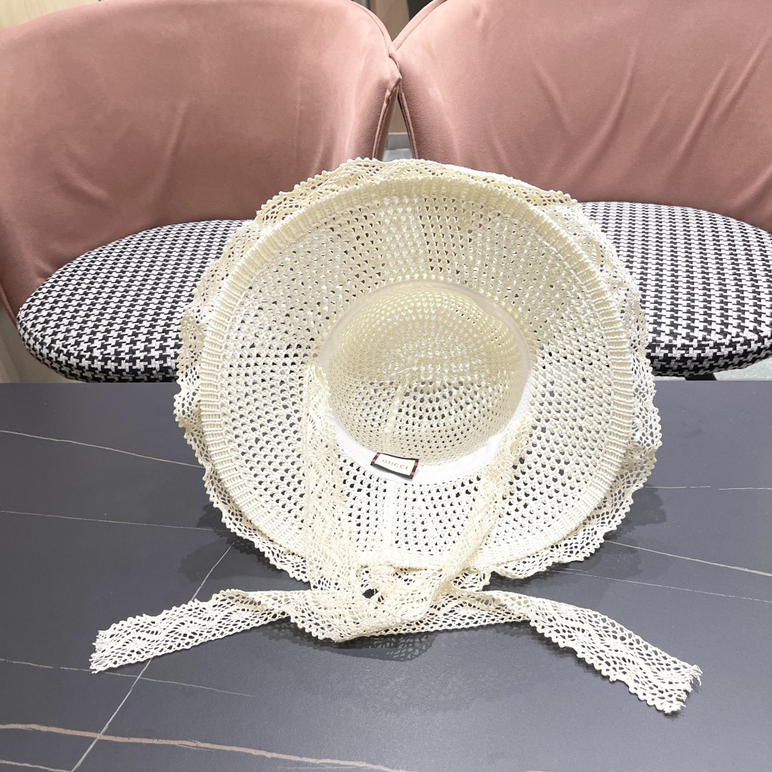  Gucci古奇新款2025新款田园风蕾丝绑系镂空遮阳草帽女夏海
边沙滩度假宽檐太阳帽