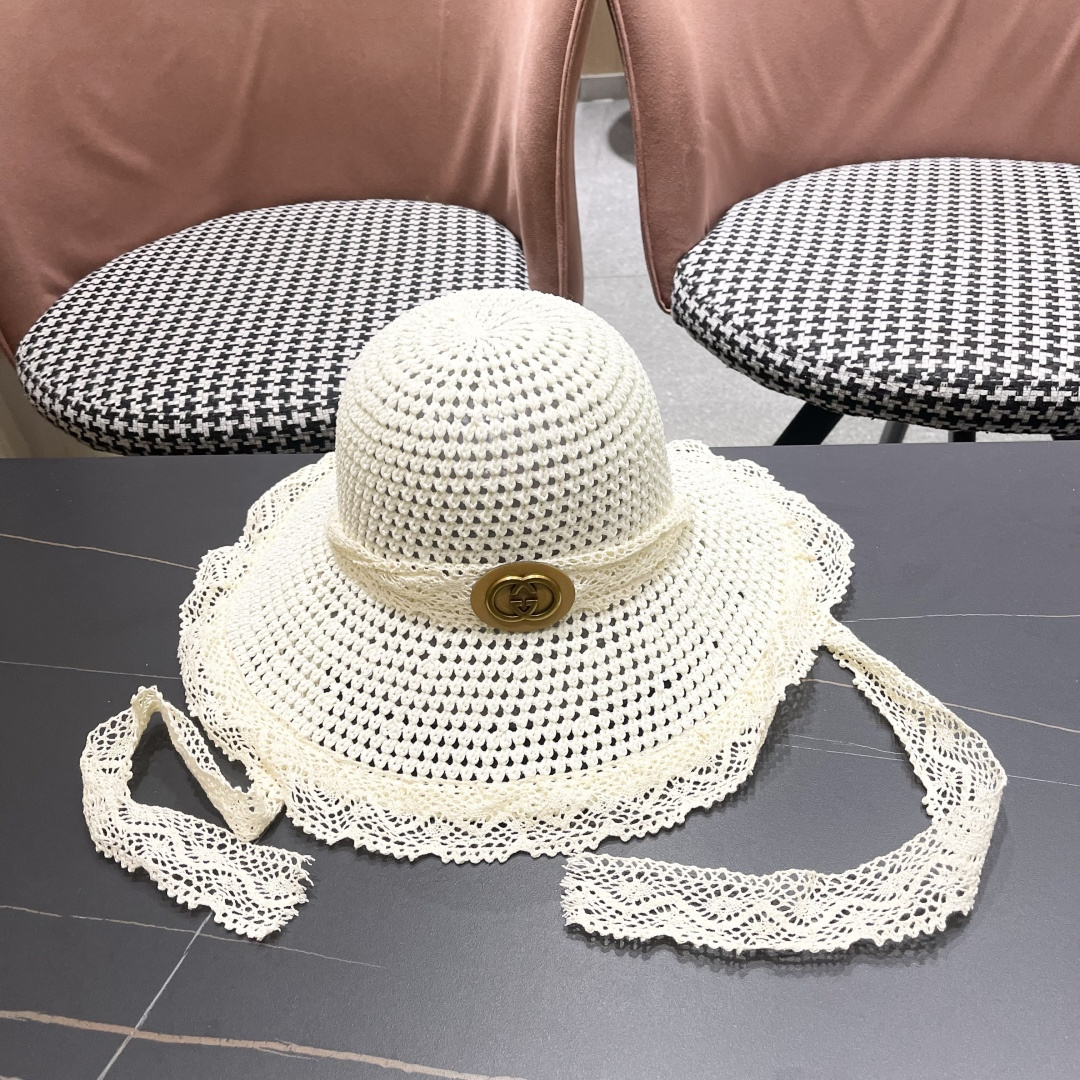  Gucci古奇新款2025新款田园风蕾丝绑系镂空遮阳草帽女夏海
边沙滩度假宽檐太阳帽