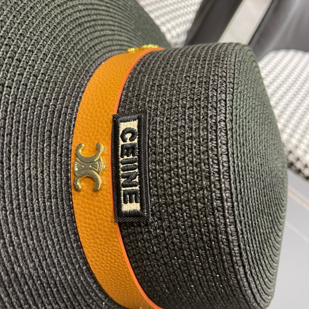  Celine赛琳2025新款平顶草帽、高级定制，库存多，出街必备，头围57cm