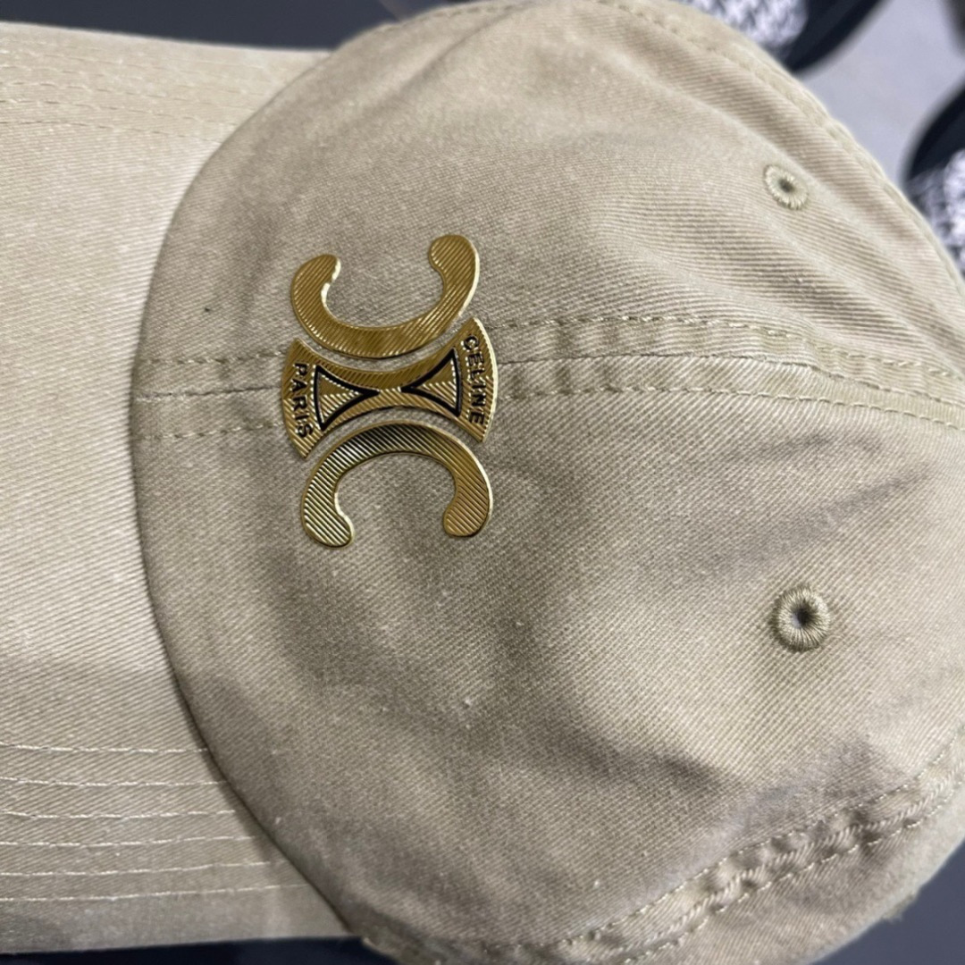 【CELINE赛琳】2025春夏款新款简约棒球帽，新款出货，大牌款超好搭配，赶紧入手！