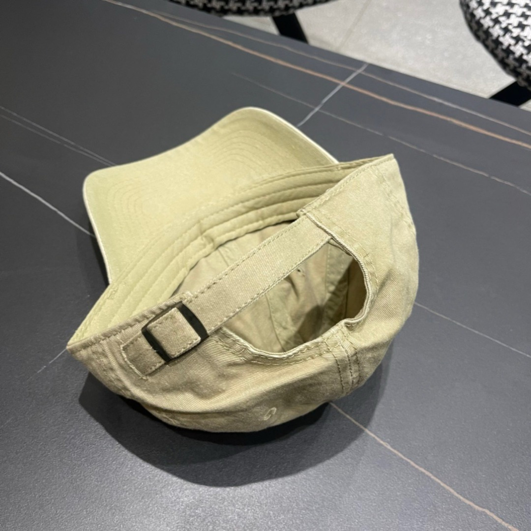 【CELINE赛琳】2025春夏款新款简约棒球帽，新款出货，大牌款超好搭配，赶紧入手！