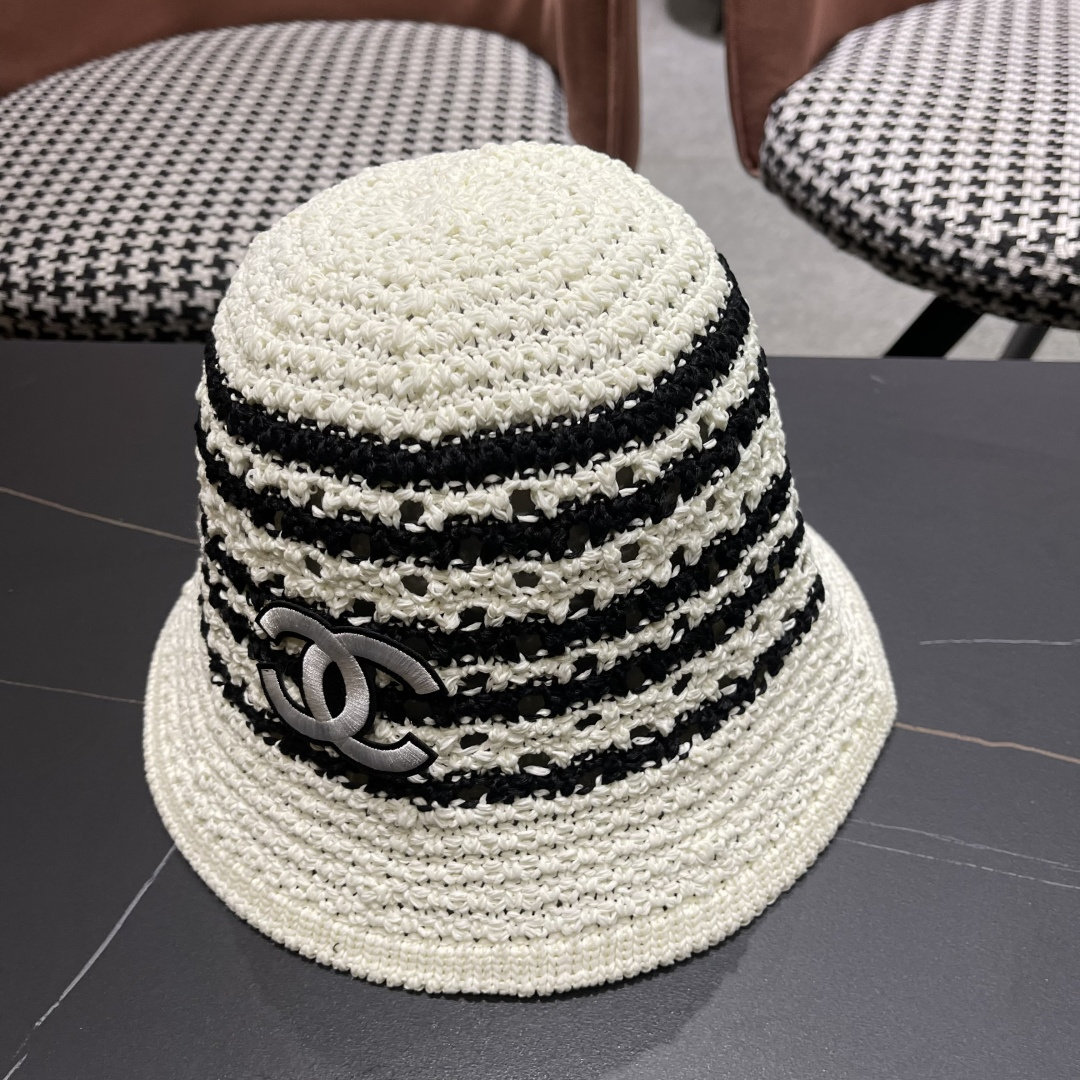  香奈儿CHANEL 草编渔夫帽女 2025 新款夏季日系显脸小百搭草帽
海边沙滩遮阳防晒帽