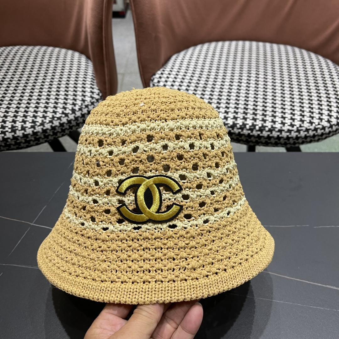  香奈儿CHANEL 草编渔夫帽女 2025 新款夏季日系显脸小百搭草帽
海边沙滩遮阳防晒帽