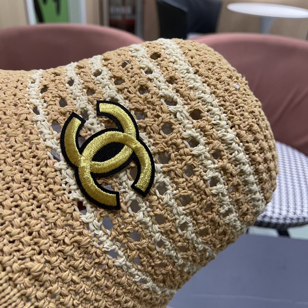  香奈儿CHANEL 草编渔夫帽女 2025 新款夏季日系显脸小百搭草帽
海边沙滩遮阳防晒帽