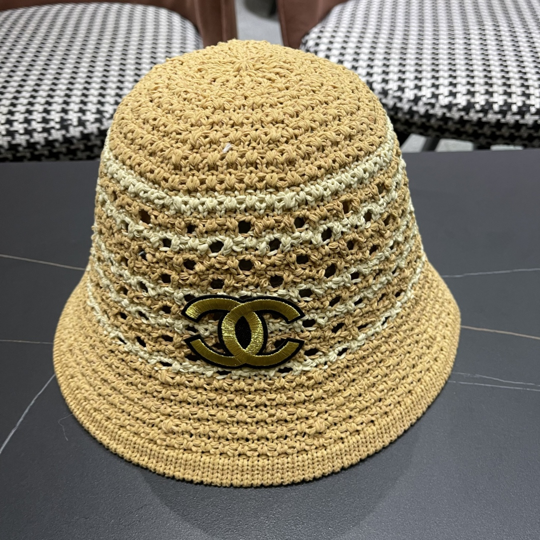  香奈儿CHANEL 草编渔夫帽女 2025 新款夏季日系显脸小百搭草帽
海边沙滩遮阳防晒帽