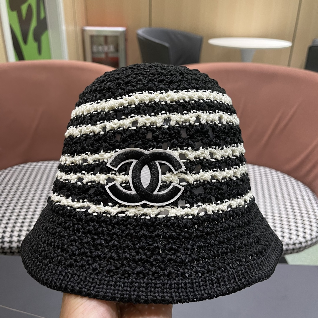  香奈儿CHANEL 草编渔夫帽女 2025 新款夏季日系显脸小百搭草帽
海边沙滩遮阳防晒帽