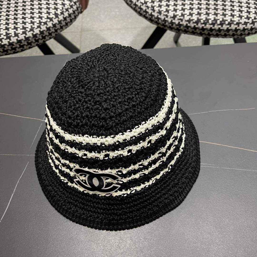  香奈儿CHANEL 草编渔夫帽女 2025 新款夏季日系显脸小百搭草帽
海边沙滩遮阳防晒帽