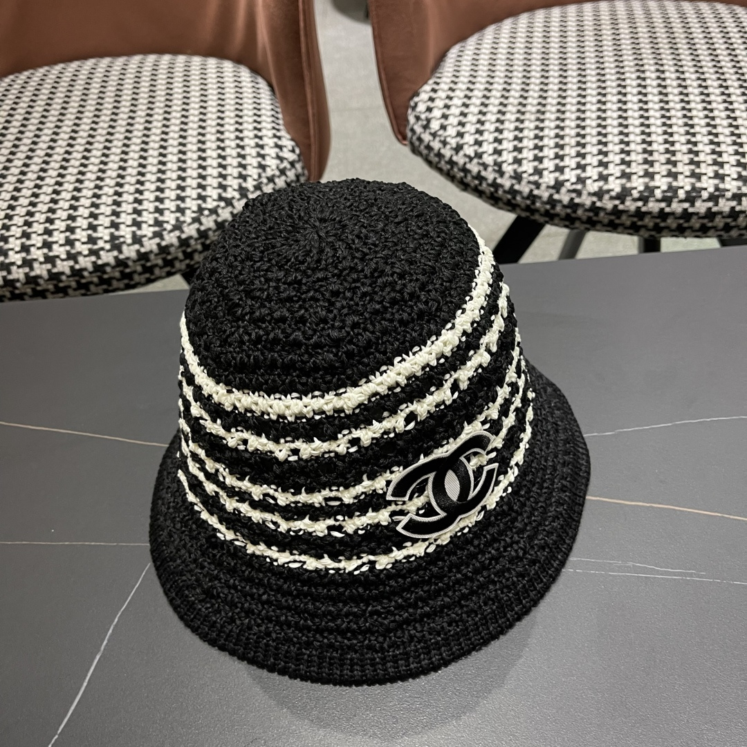  香奈儿CHANEL 草编渔夫帽女 2025 新款夏季日系显脸小百搭草帽
海边沙滩遮阳防晒帽