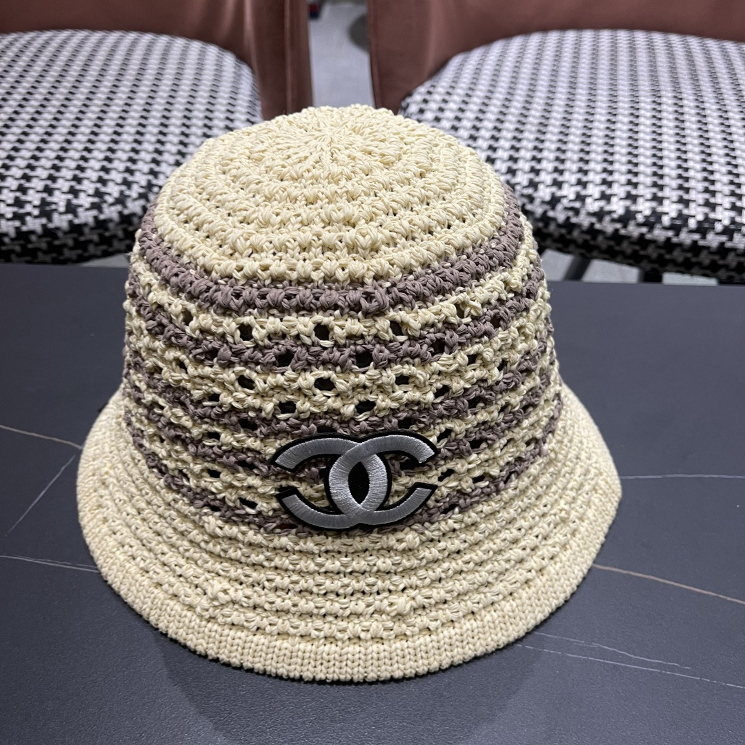  香奈儿CHANEL 草编渔夫帽女 2025 新款夏季日系显脸小百搭草帽
海边沙滩遮阳防晒帽