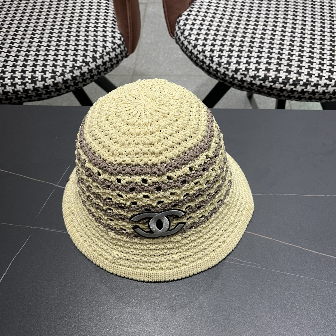  香奈儿CHANEL 草编渔夫帽女 2025 新款夏季日系显脸小百搭草帽
海边沙滩遮阳防晒帽
