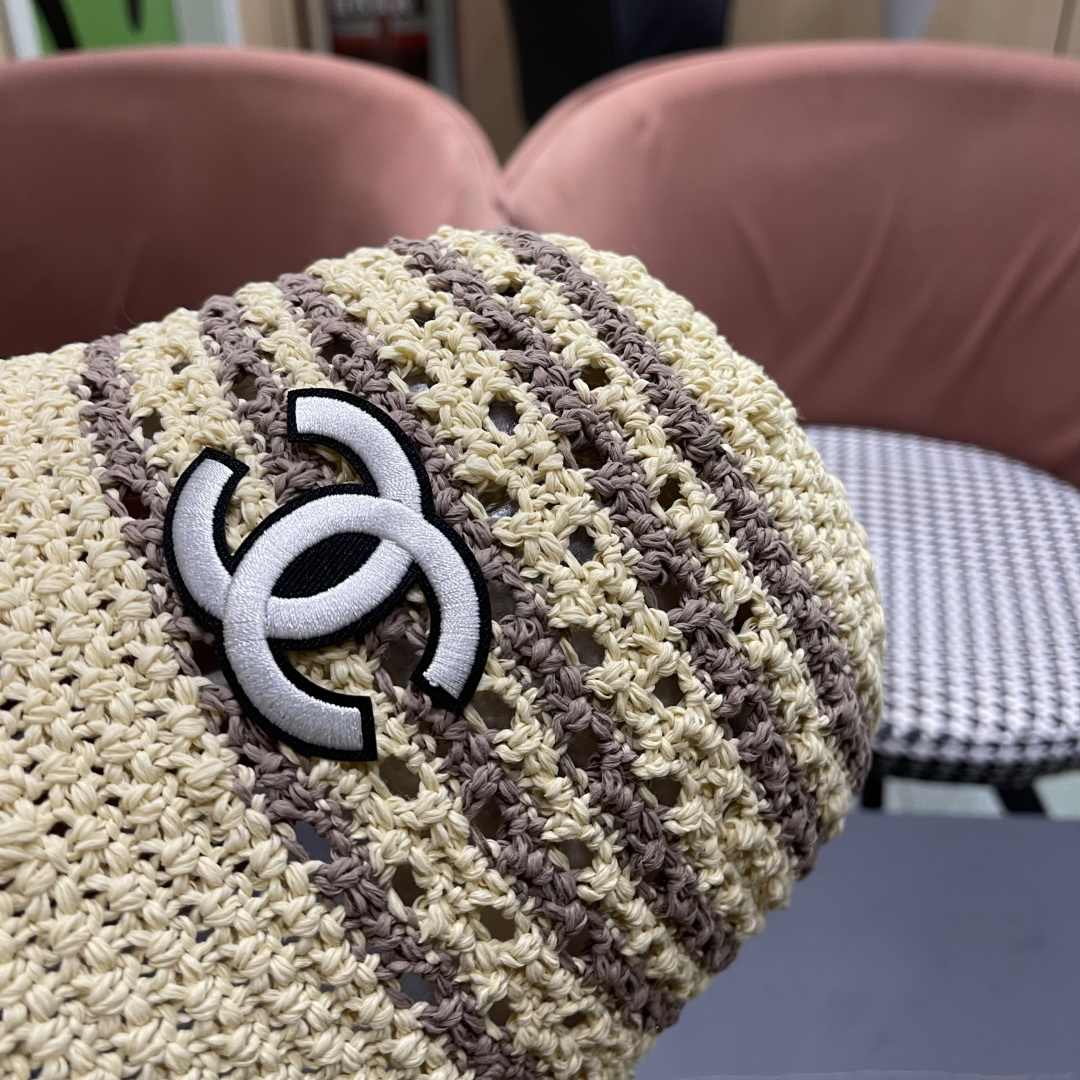  香奈儿CHANEL 草编渔夫帽女 2025 新款夏季日系显脸小百搭草帽
海边沙滩遮阳防晒帽