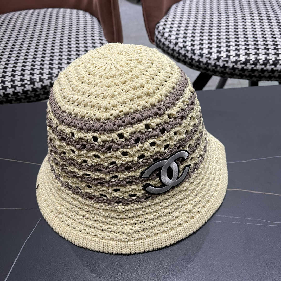  香奈儿CHANEL 草编渔夫帽女 2025 新款夏季日系显脸小百搭草帽
海边沙滩遮阳防晒帽