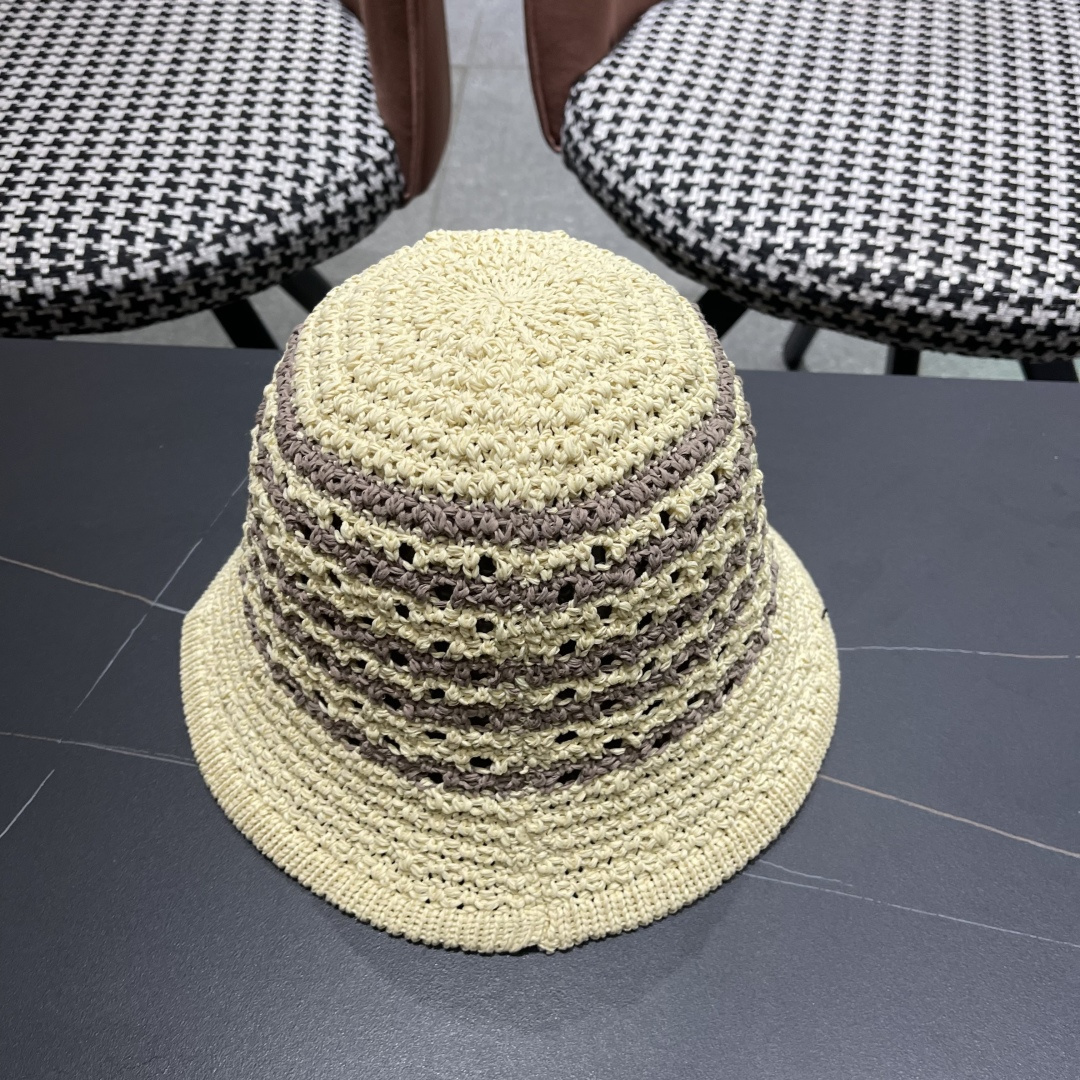  香奈儿CHANEL 草编渔夫帽女 2025 新款夏季日系显脸小百搭草帽
海边沙滩遮阳防晒帽